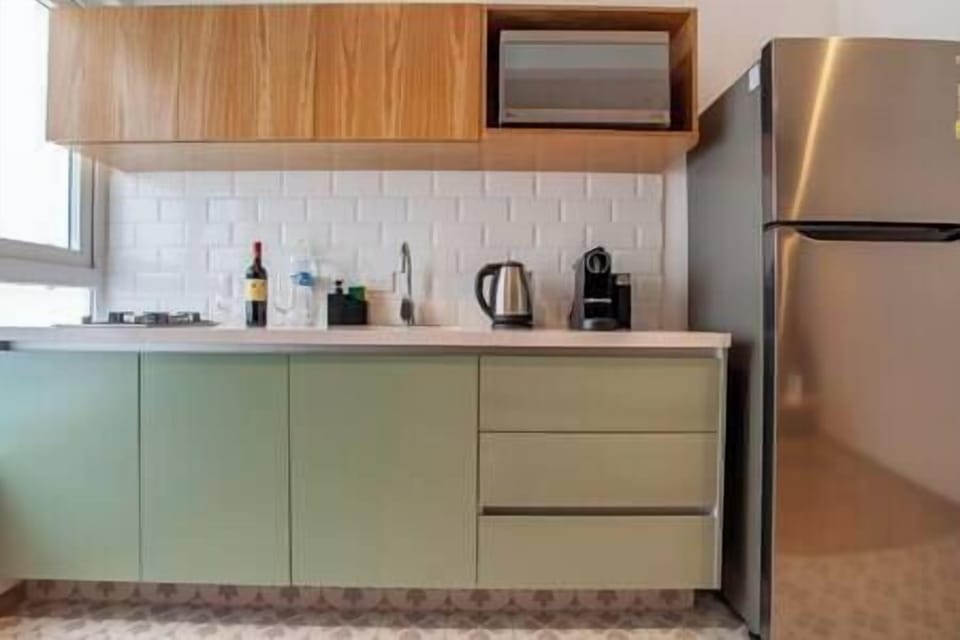Equipped kitchen.