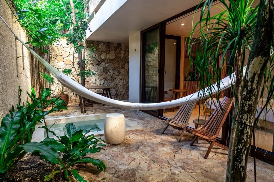 Exterior/ Patio y Alberca privados