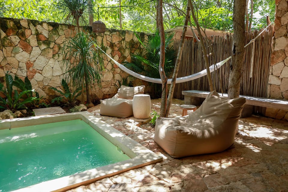 Exterior/ Patio y Alberca privados