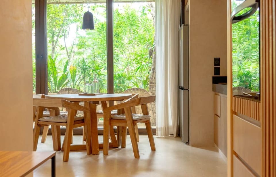 Interior / Cocina comedor 