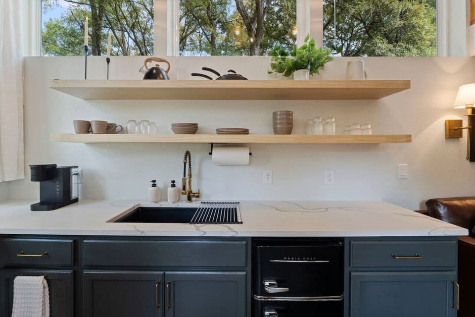 Option to put away air fryer and stove top for extra counter space!