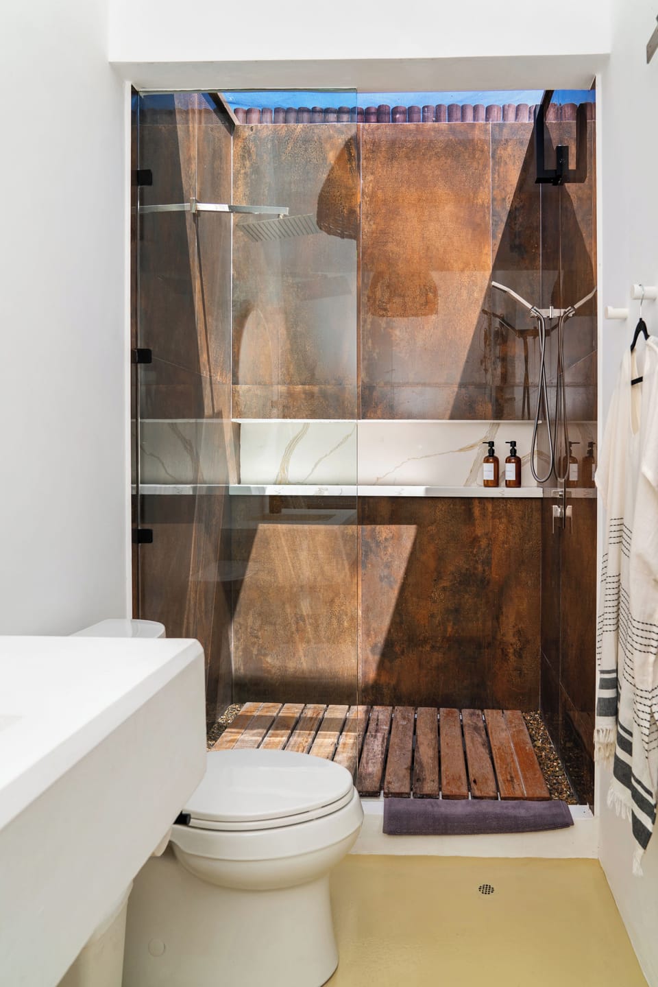 Signature Studio Suite, 1 King Bed, Sea View, Sea Facing | Bathroom | Shower, rainfall showerhead, eco-friendly toiletries, hair dryer
