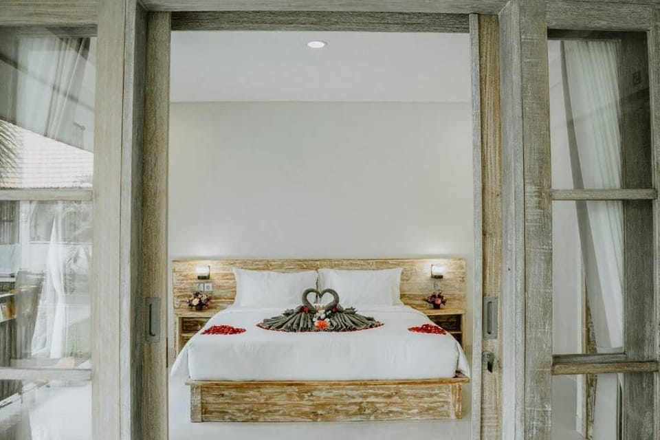Deluxe Double Room, Pool View | Free WiFi