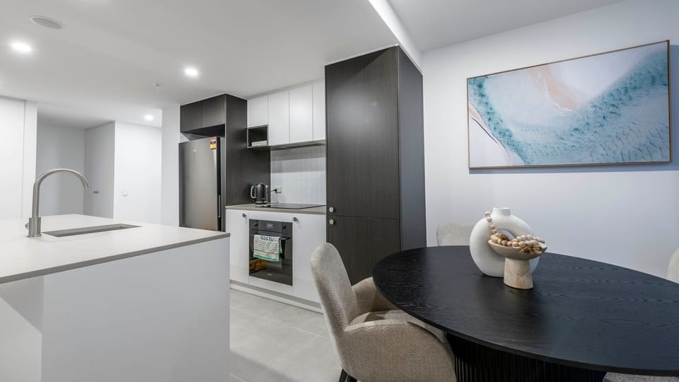 Clean and contemporary cooking space.