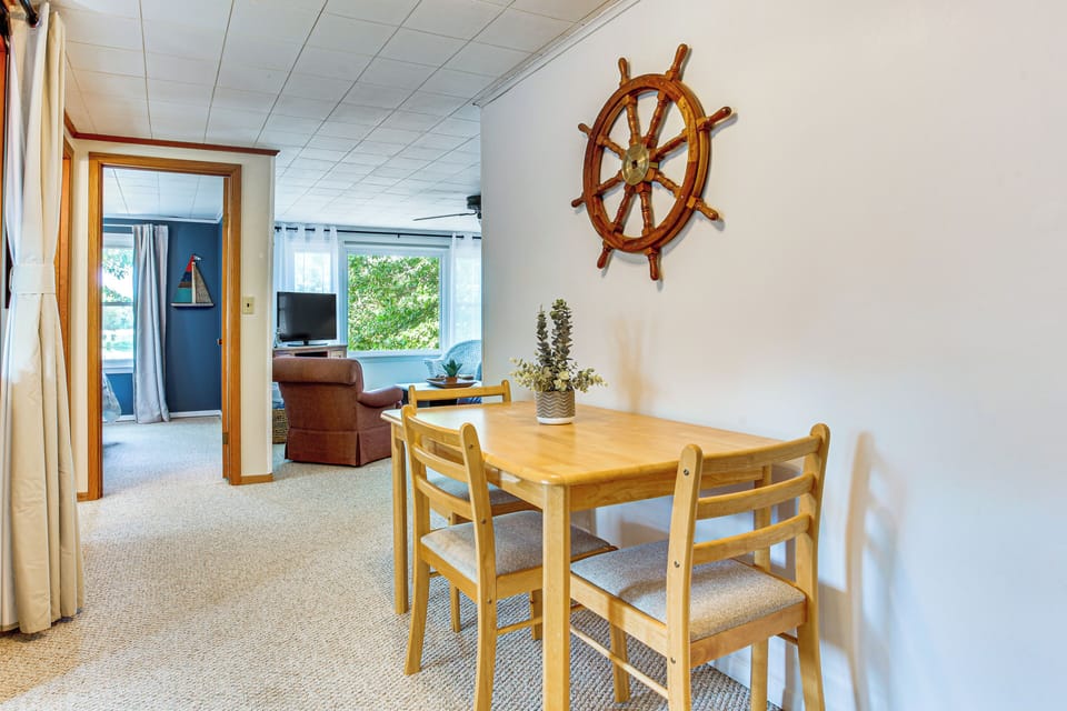 Dining Area | Upper Level | Dining Table