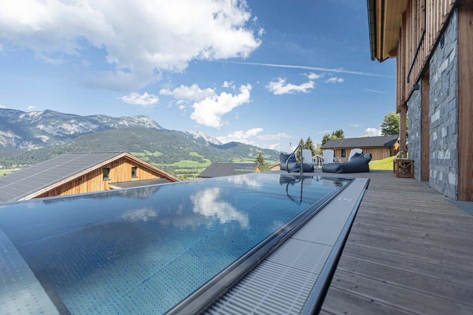 Holiday Home Swimming Pool