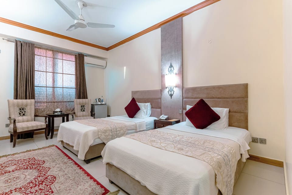 Deluxe Double or Twin Room, City View | Desk, laptop workspace, soundproofing, free WiFi
