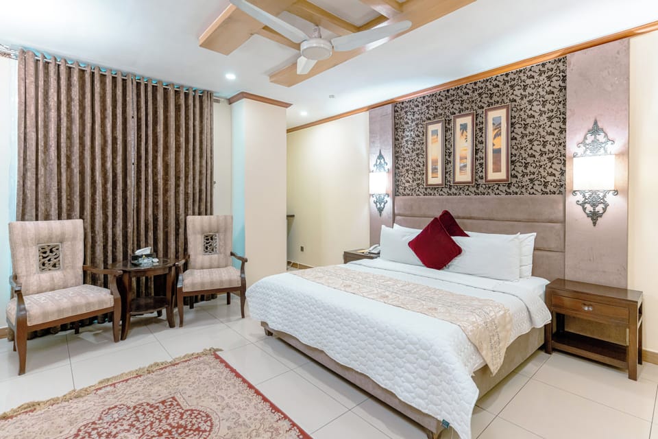 Deluxe Single Room, City View | Desk, laptop workspace, soundproofing, free WiFi