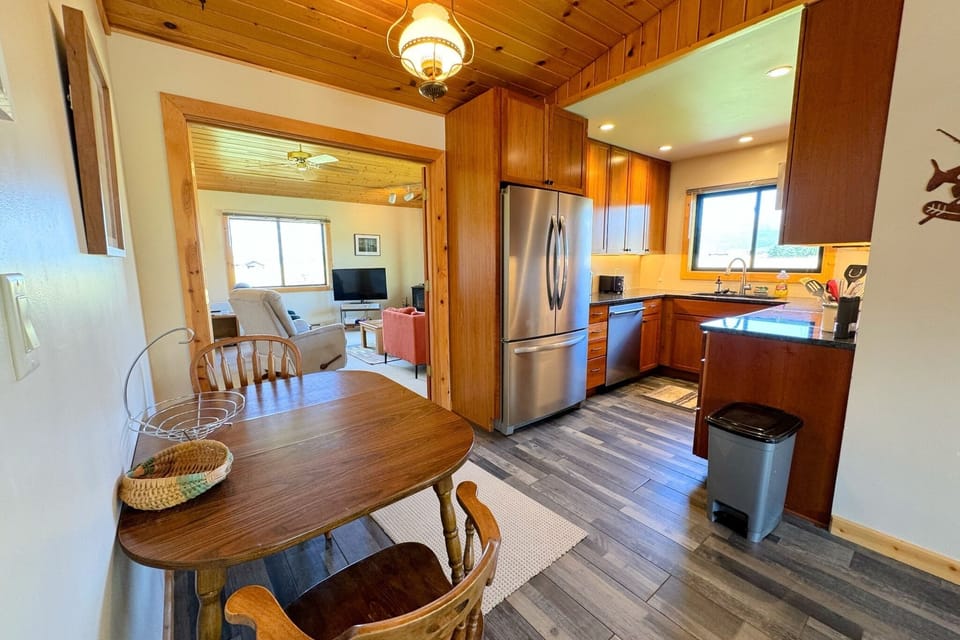 Stay in and make a meal using this well-equipped kitchen.