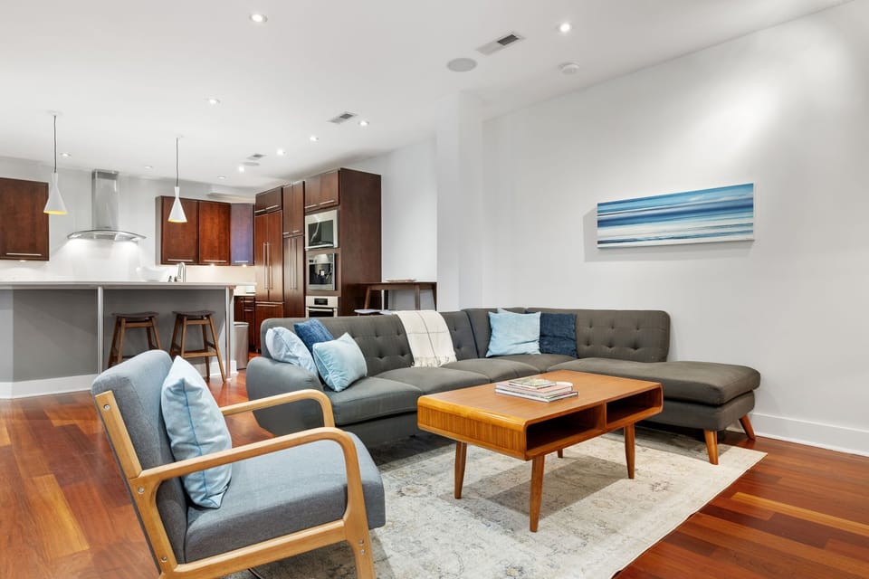 Sectional Couch w/ Accent Chair
