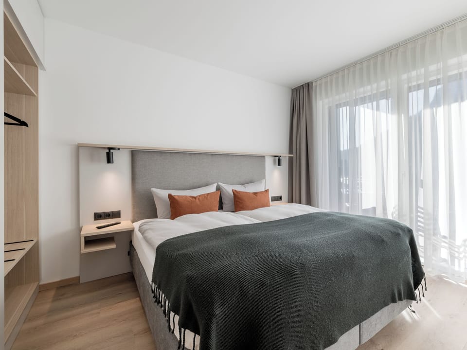 Premium bedding, free WiFi, bed sheets