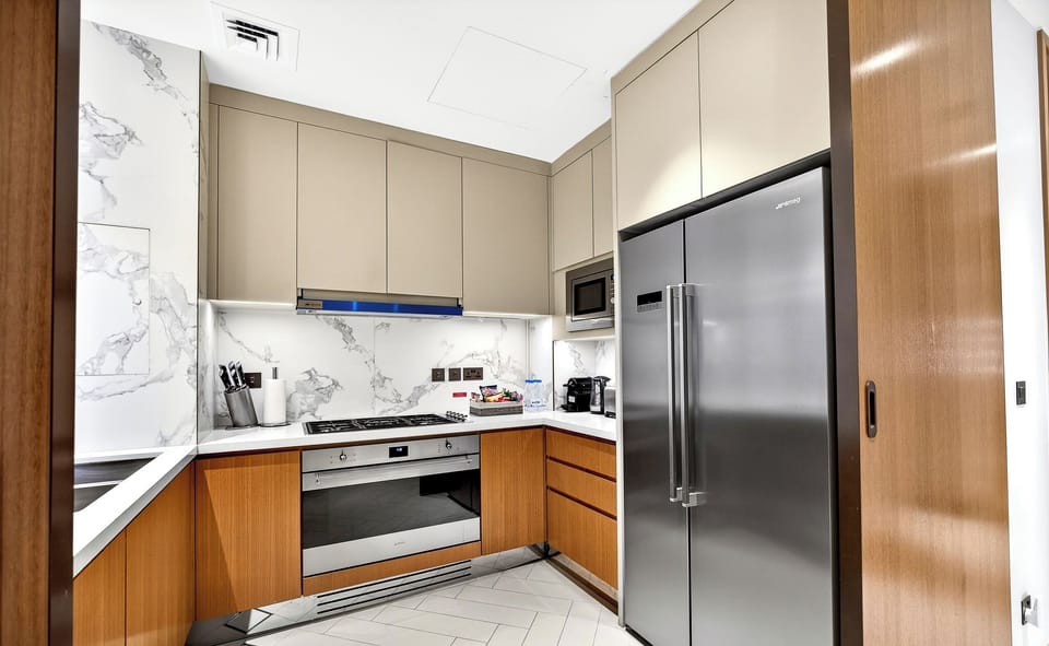 Superior Apartment, City View | Private kitchen | Fridge, microwave, oven, dishwasher
