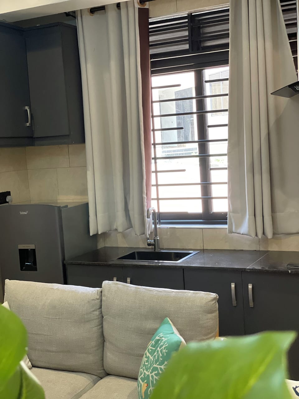 Deluxe Apartment, Balcony, City View | Private kitchen | Fridge, microwave, oven, cookware/dishes/utensils