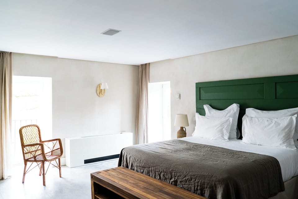 Superior Suite, Courtyard View | Soundproofing, free WiFi