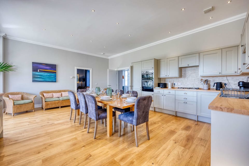 Spacious Kitchen