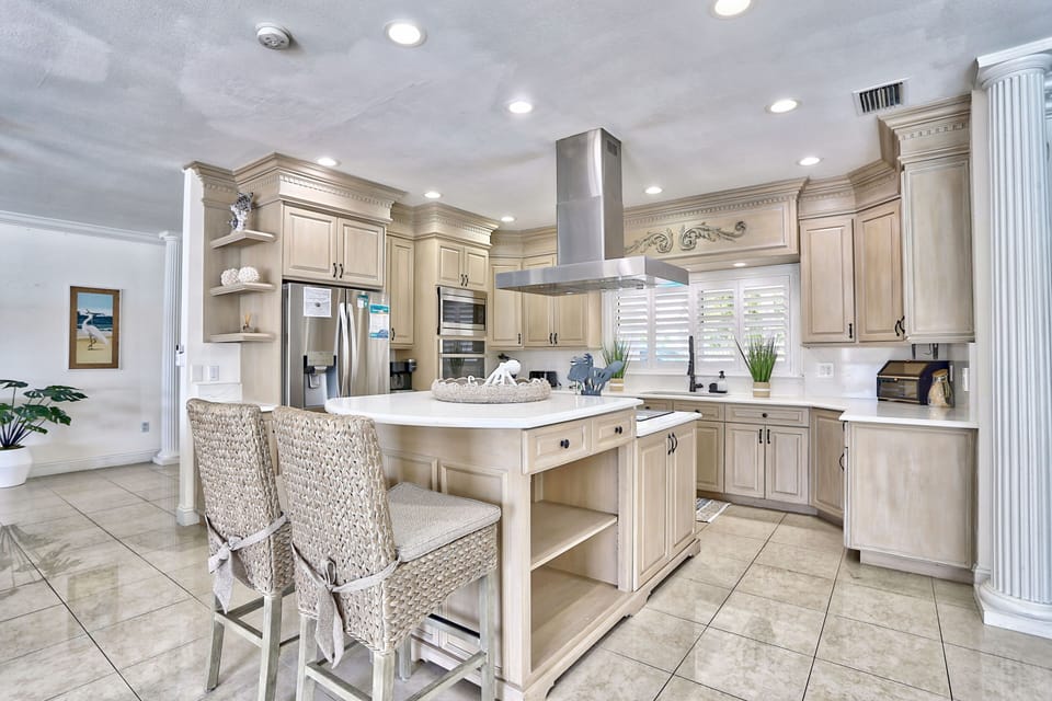 Stunning Kitchen with Top of the Line Appliances