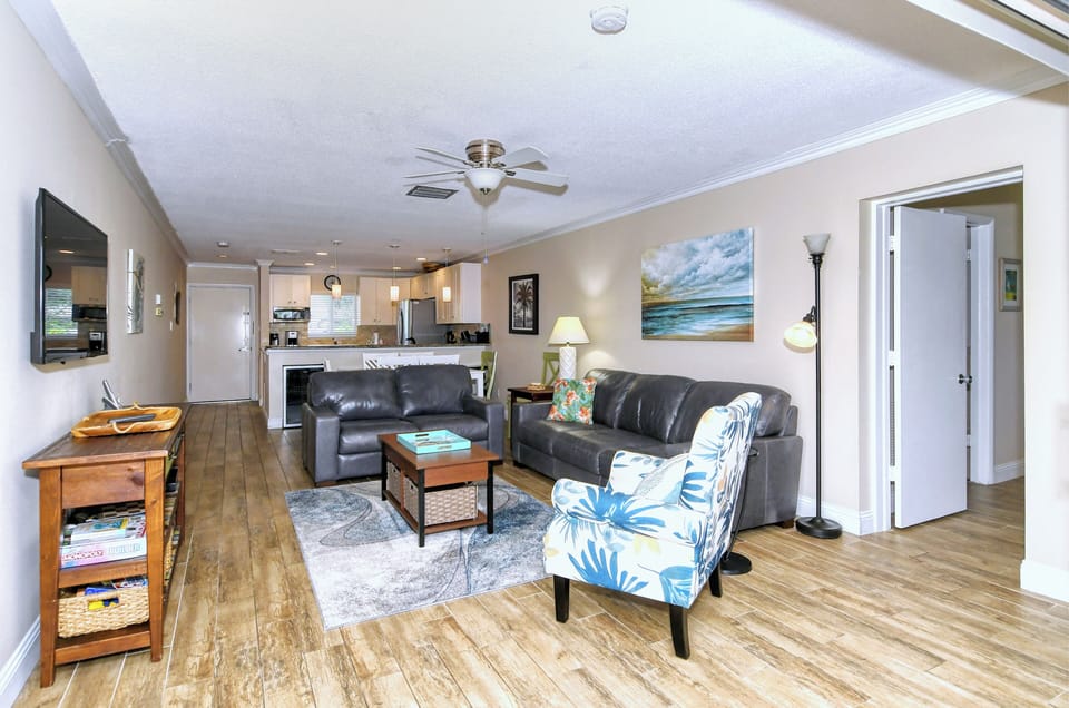 Look Through - Coastal themed décor