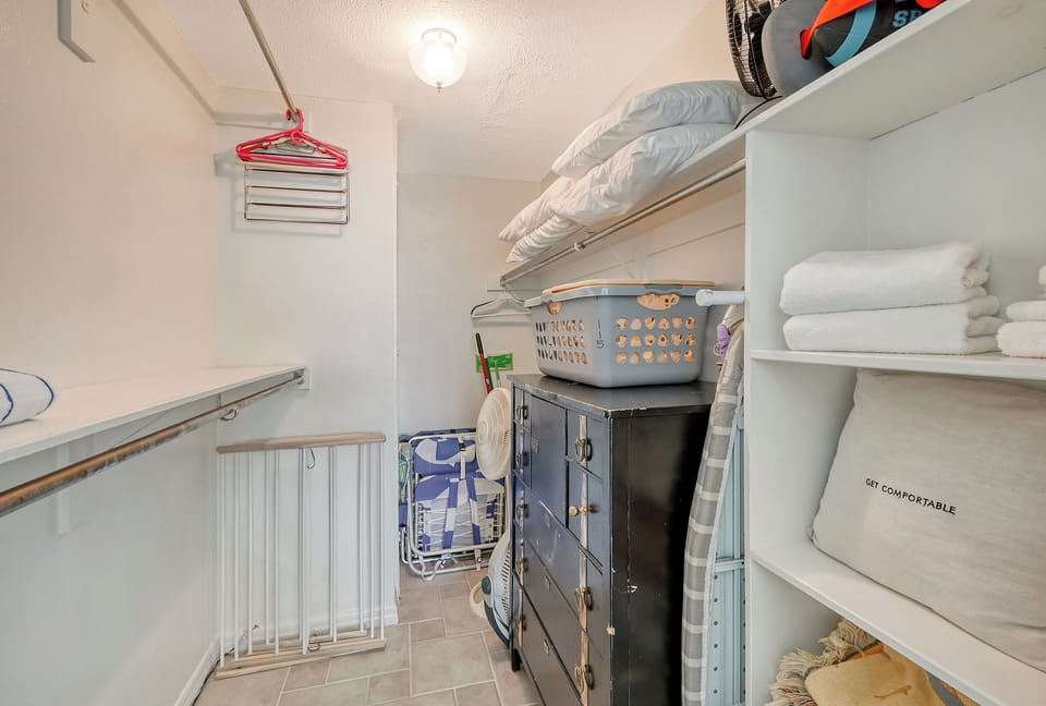Master Closet - Plenty of closet space