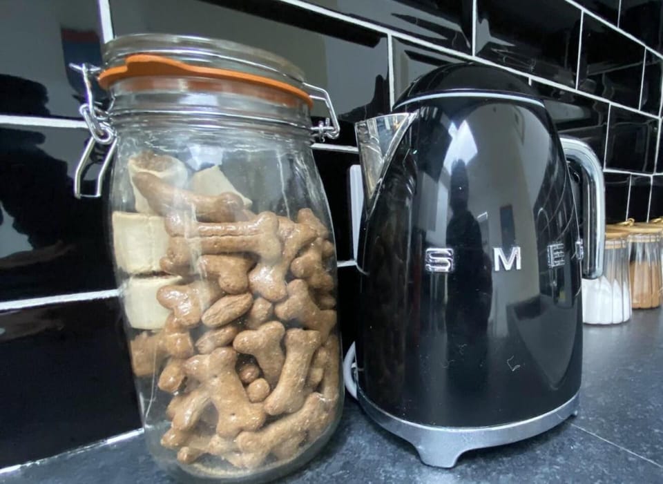 Apartment | Food and drink