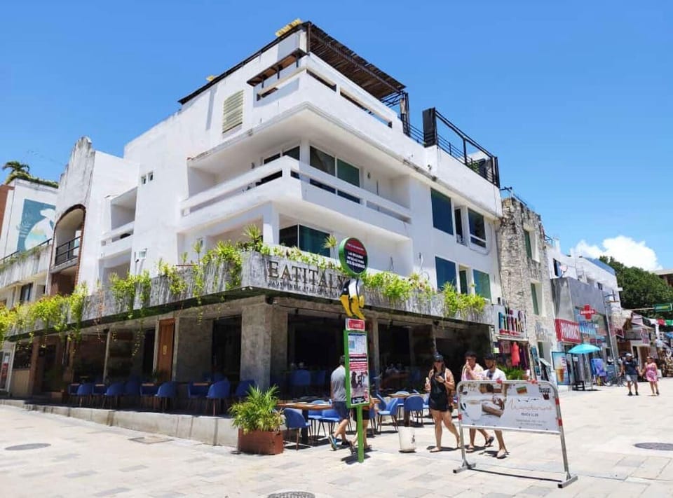Fachada del hotel