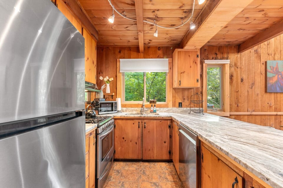 Where culinary magic happens! This kitchen is the heart of the home, perfect for creating delicious memories.