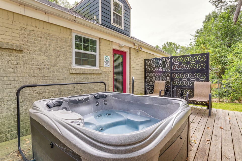 Deck | Hot Tub
