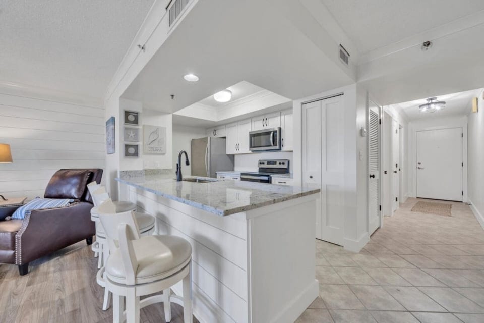 Stunning Florida-style kitchen with stainless steel appliances