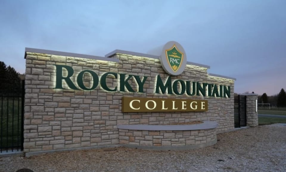 2 Miles to Rocky Mountain College