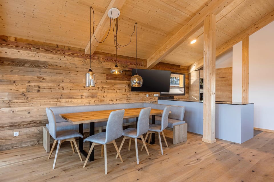 Chalet | Dining