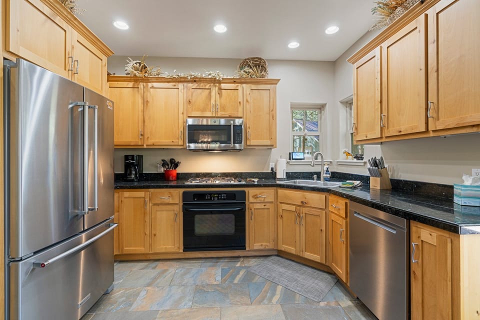 Fully Stocked Kitchen