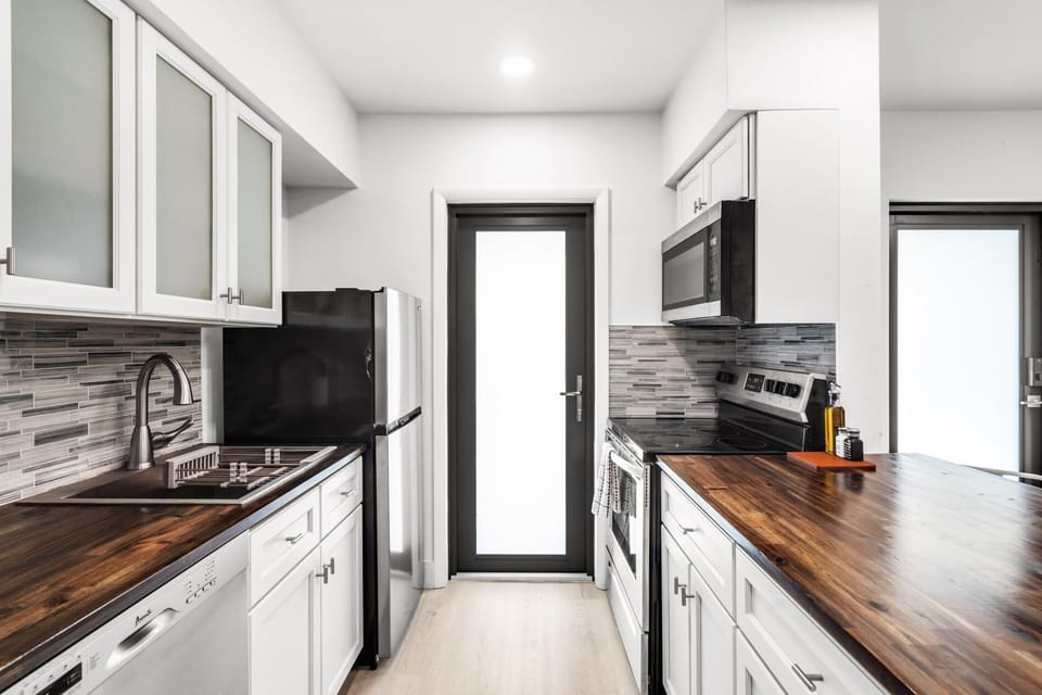Fully furnished 2/1 in Fort Lauderdale Miami (7233)
