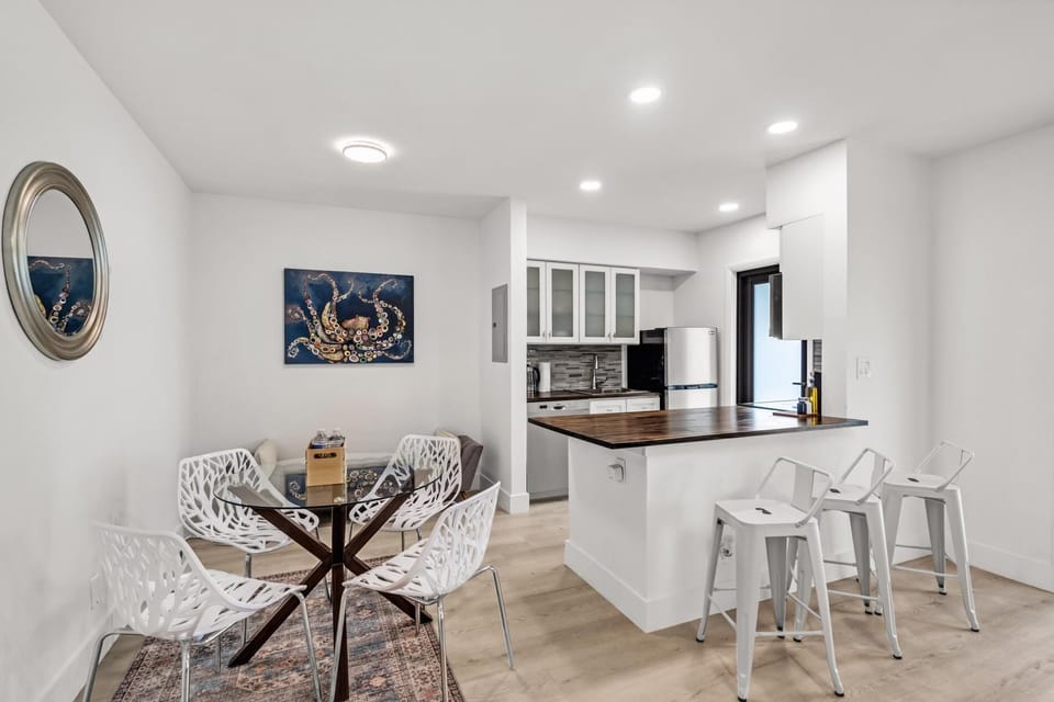 Fully furnished 2/1 in Fort Lauderdale Miami (7235)