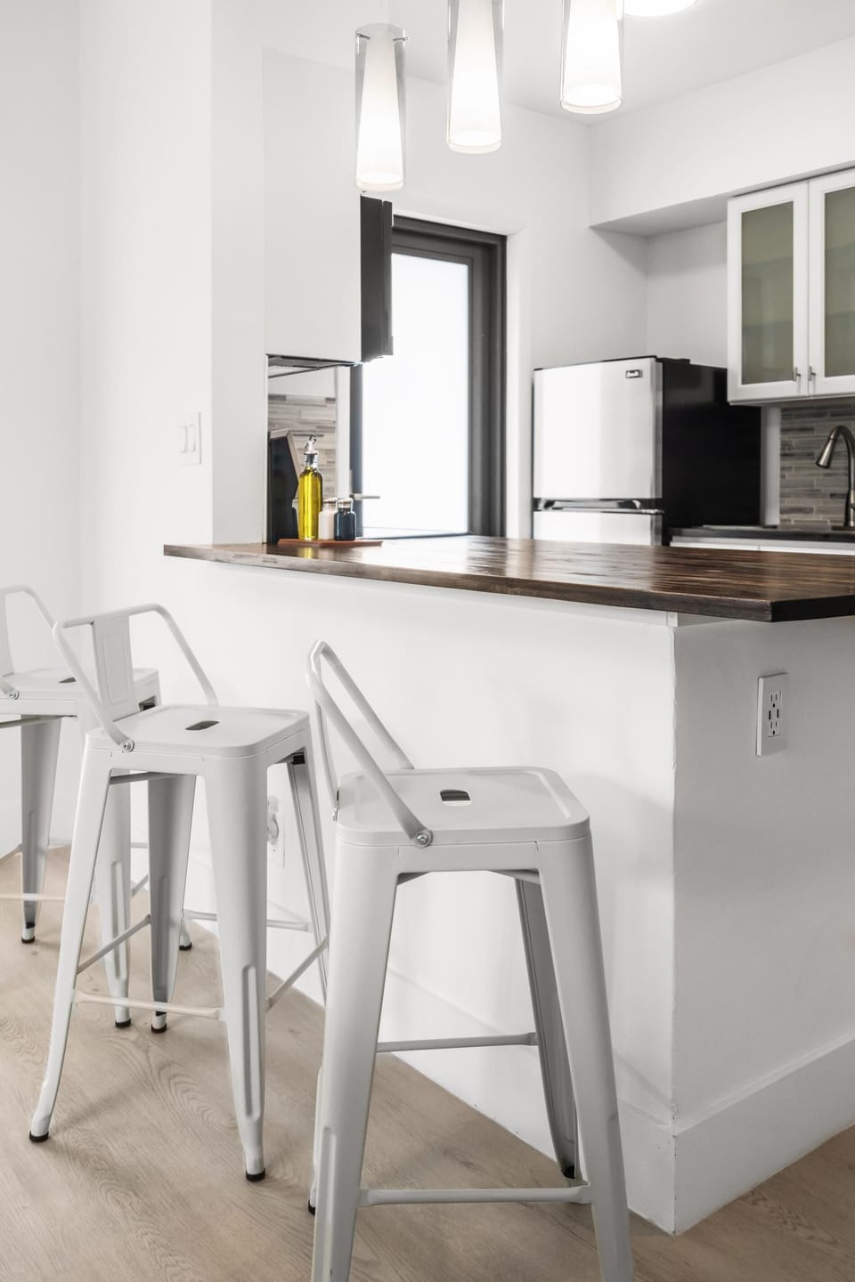 Modern 2/1 rent near Las Olas Fort Lauderdale (7164)