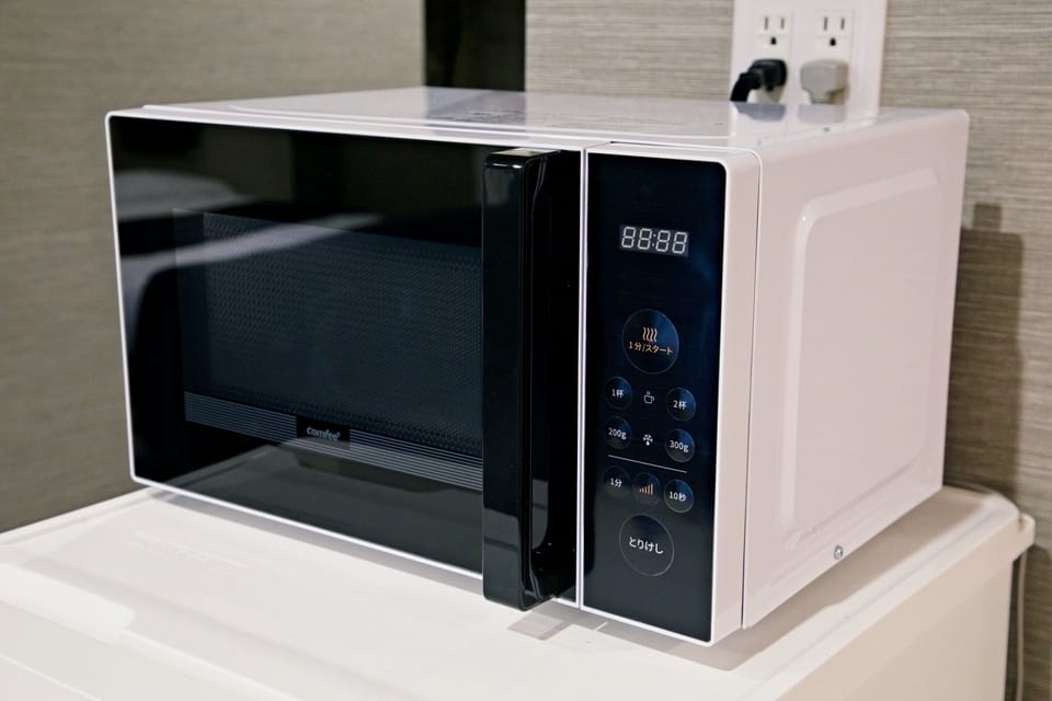 microwave oven