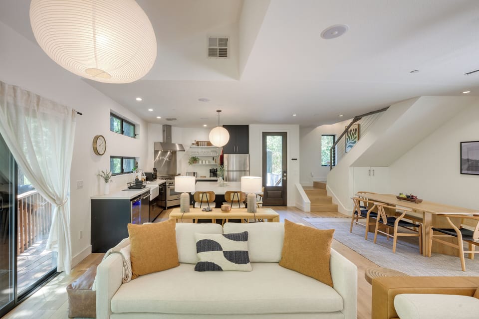 Living room.