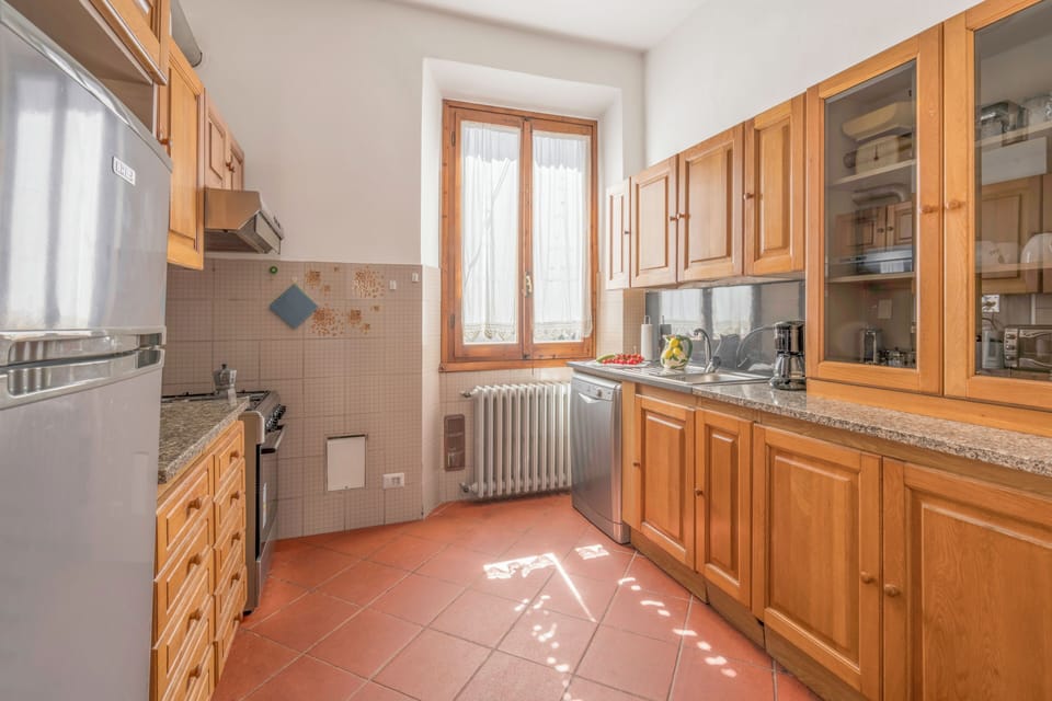 Apartment, City View | Private kitchen | Full-size fridge, microwave, oven, stovetop