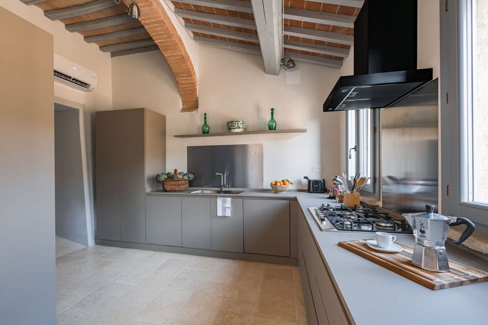 Kitchen, Kitchen Appliance, Countertop, Interior Design, Major Appliance, Flooring, Cabinetry, Furniture, Home Appliance, Kitchen Stove