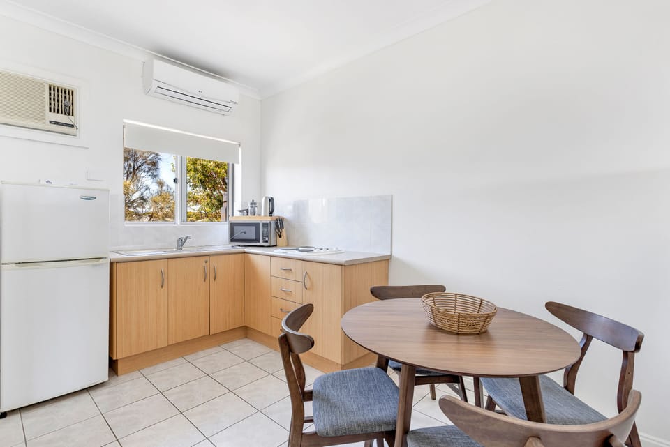 Superior Suite with Ocean View - Upstairs | 1 bedroom, premium bedding, individually decorated