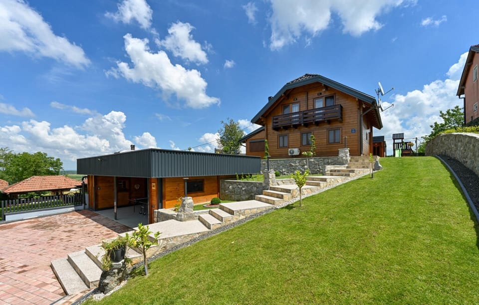 Villa | Exterior
