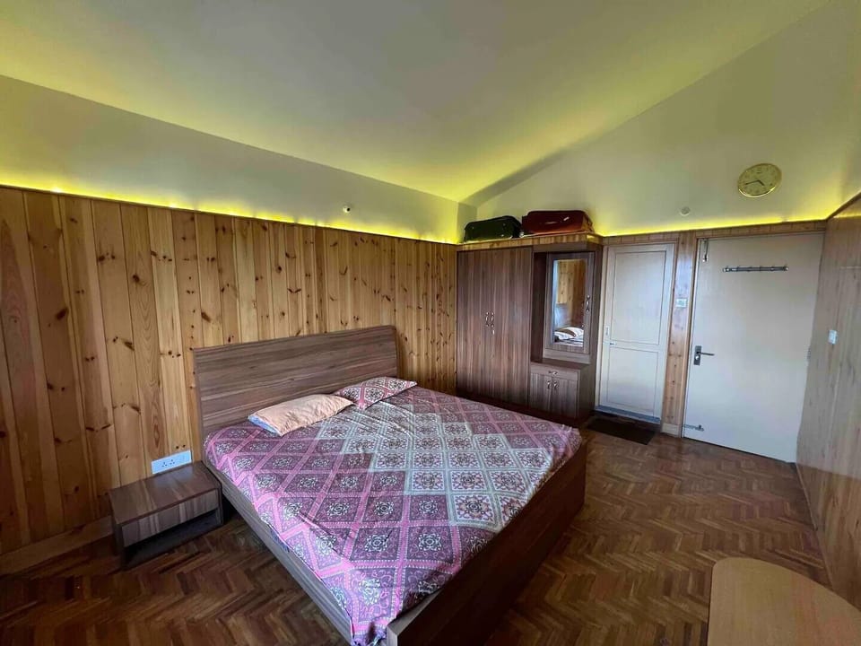 Classic Villa, Balcony | 3 bedrooms, free WiFi
