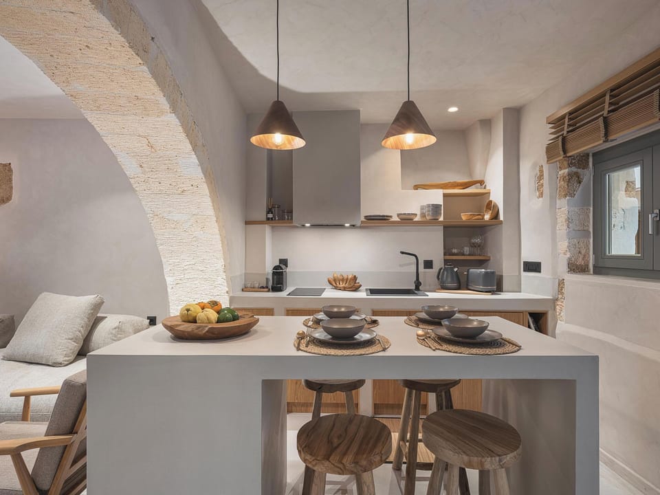 Apartment | Private kitchen | Mini-fridge, microwave, stovetop, espresso maker