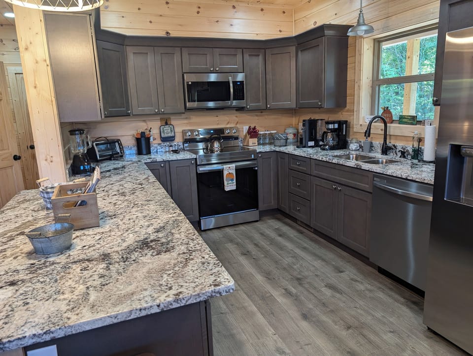 Spacious kitchen with everything you need