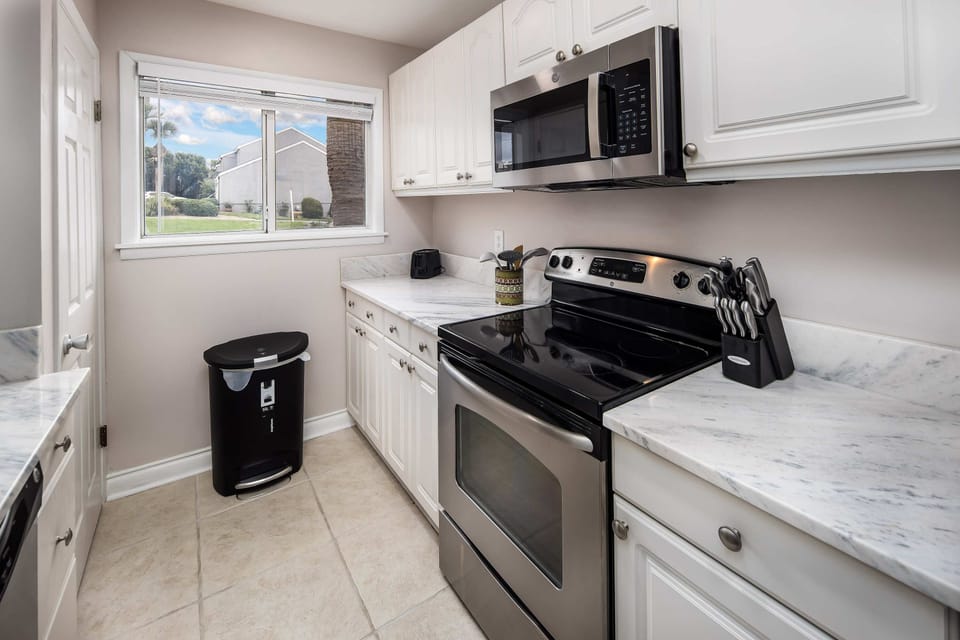 Fully stocked kitchen for preparing meals