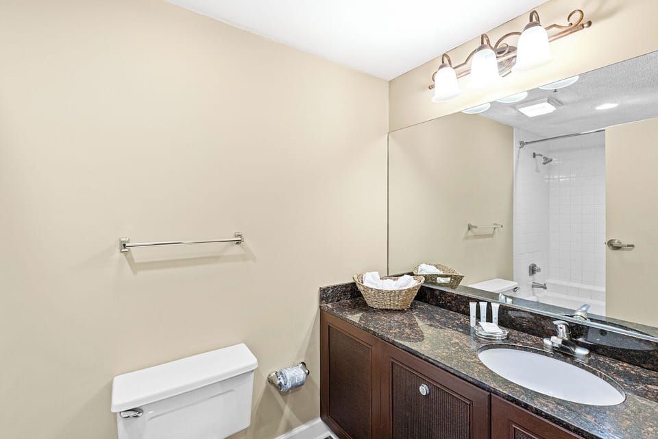Bayside Inn 6280 Bathroom