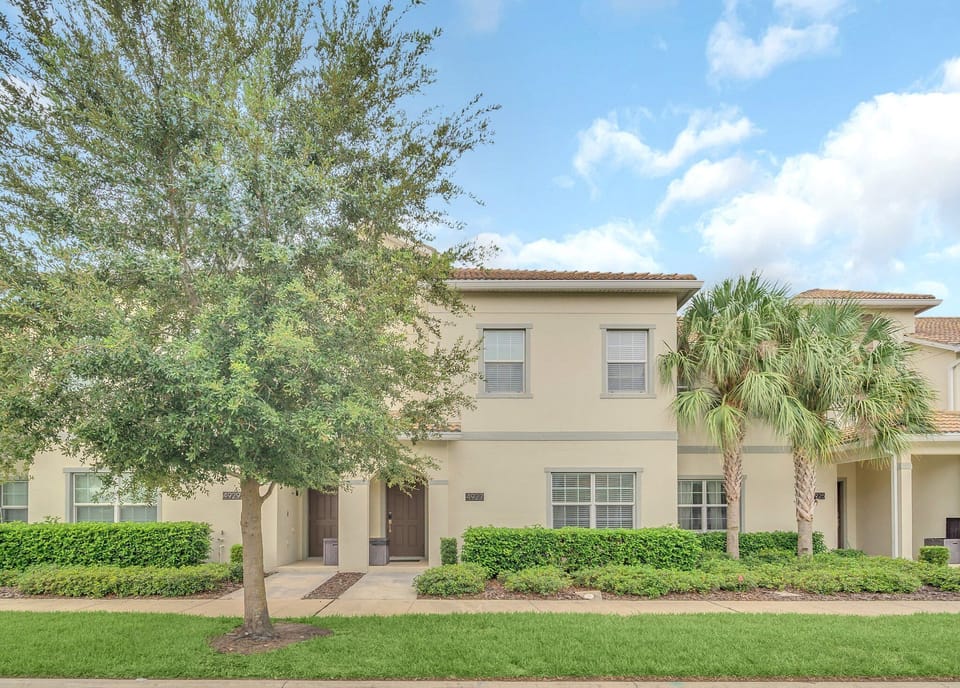 1-4927WindermereAve_01