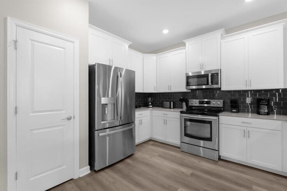 1658 Moon Valley Drive (11).jpg