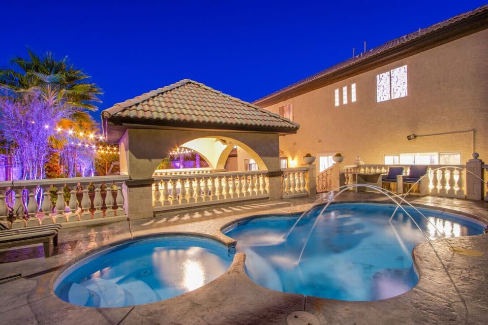 Vegas Villas Royale - Pool