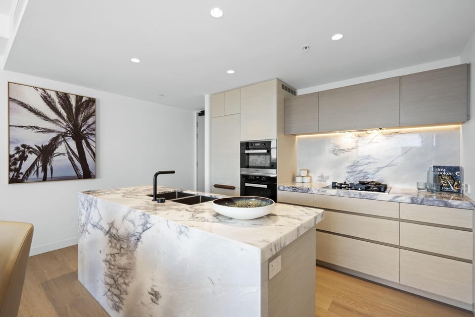 Fully equipped modern kitchen