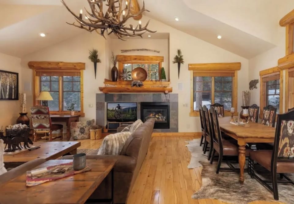 Living and dining room