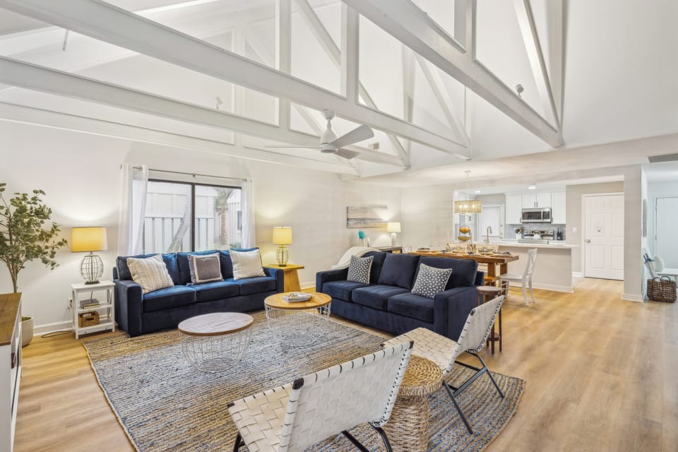 Living room featuring flatscreen tv
